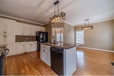 4998 Planters Way, Flowery Branch, GA 30542 - Photo 11