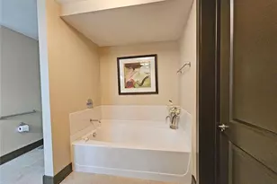 4561 Olde Perimeter Way, Atlanta, GA 30346 - Photo 17