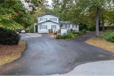 2251 Roswell Road NE, Marietta, GA 30062 - Photo 7