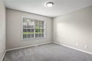 1027 Regency Dr, Acworth, GA 30102 - Photo 25