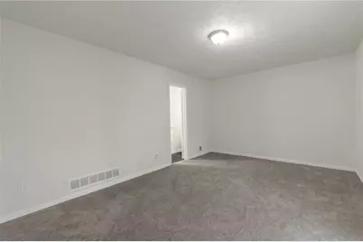 4870 Wade Valley Way, Cumming, GA 30040 - Photo 9