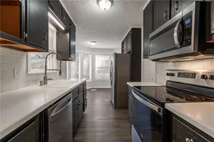 4870 Wade Valley Way, Cumming, GA 30040 - Photo 13