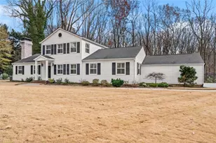 669 Dixon Dr, Gainesville, GA 30501 - Photo 3