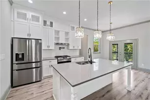 4208 Sierra Creek Ct, Hoschton, GA 30548 - Photo 5