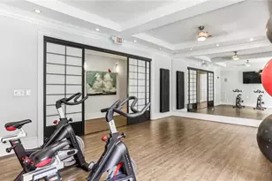 2910 Clairmont Road NE, Atlanta, GA 30329 - Photo 15