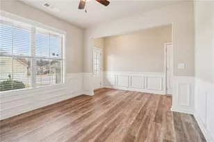 5170 Amberland Square, Atlanta, GA 30349 - Photo 5