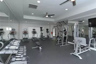 9200 Roberts Dr, Sandy Springs, GA 30350 - Photo 17