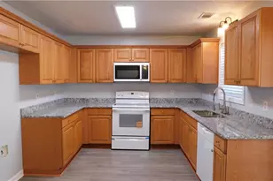 425 Berkshire Dr, Covington, GA 30016 - Photo 15