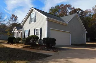 425 Berkshire Dr, Covington, GA 30016 - Photo 1