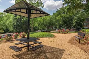 9200 Roberts Dr, Sandy Springs, GA 30350 - Photo 19