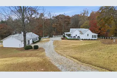 8525 Lanierland Farms Drive, Gainesville, GA 30506 - Photo 7