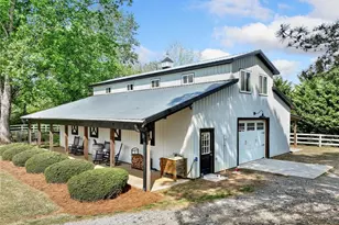 8525 Lanierland Farms Dr, Gainesville, GA 30506 - Photo 3