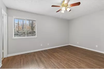 4758 Jamerson Forest Circle, Marietta, GA 30066 - Photo 13