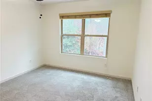 3925 Dunaire Dr, Stone Mountain, GA 30083 - Photo 23