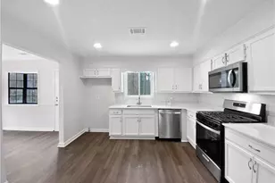 9176 Chickasaw Ct, Jonesboro, GA 30236 - Photo 15