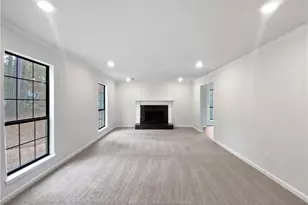 9176 Chickasaw Ct, Jonesboro, GA 30236 - Photo 3