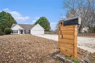 111 Meadowview Ln, Powder Springs, GA 30127 - Photo 1