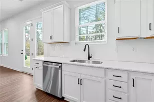 3699 Annsbury Ct, Lilburn, GA 30047 - Photo 17