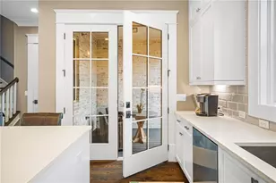 3715 Peachtree Rd, Atlanta, GA 30319 - Photo 21