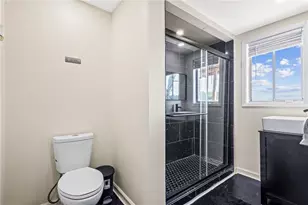 1063 Pine Mountain Dr, Forest Park, GA 30297 - Photo 21