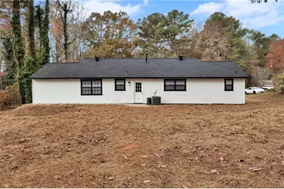 9056 Chestnut Lake Drive, Jonesboro, GA 30236 - Photo 27