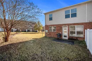 2426 Bellyard Dr, Buford, GA 30519 - Photo 25