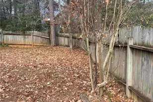 541 Cascade Hills Ct, Atlanta, GA 30331 - Photo 7