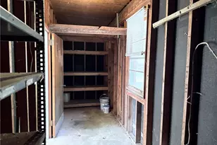 1226 Hickory Dr SW, Lilburn, GA 30047 - Photo 33