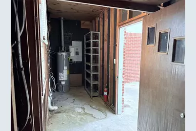 1226 Hickory Drive SW, Lilburn, GA 30047 - Photo 31