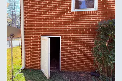 1226 Hickory Drive SW, Lilburn, GA 30047 - Photo 43