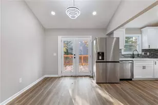 1060 Heatherwood Ct, Norcross, GA 30093 - Photo 7