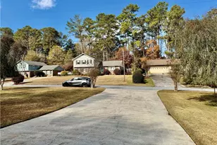 4716 Dana Terrace SW, Lilburn, GA 30047 - Photo 3
