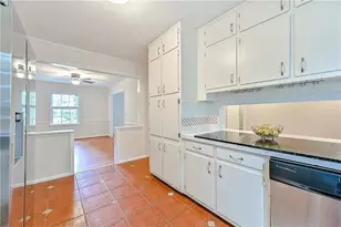 260 River Valley Rd, Atlanta, GA 30328 - Photo 9