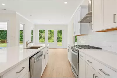 2715 Byess Court, Marietta, GA 30064 - Photo 9