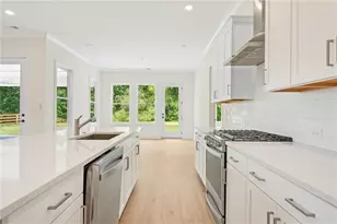 2715 Byess Ct, Marietta, GA 30064 - Photo 9