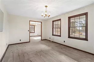 201 Crestmont Dr, Calhoun, GA 30701 - Photo 7