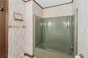 201 Crestmont Dr, Calhoun, GA 30701 - Photo 27