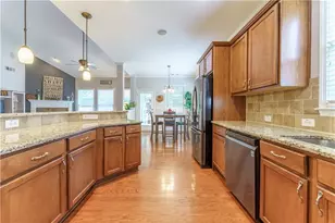 7525 Brookstone Cir, Flowery Branch, GA 30542 - Photo 19