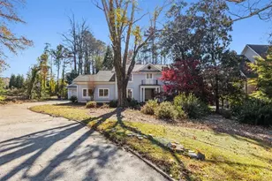 4402 Blackland Dr, Marietta, GA 30067 - Photo 3