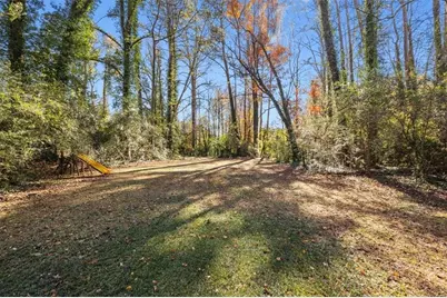 4402 Blackland Drive, Marietta, GA 30067 - Photo 13