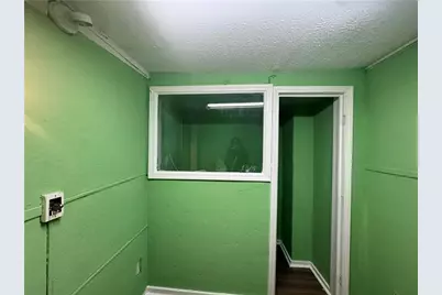 1292 Ralph David Abernathy Boulevard, Atlanta, GA 30310 - Photo 11