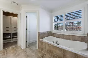 1012 Madeline Ln, Atlanta, GA 30350 - Photo 35