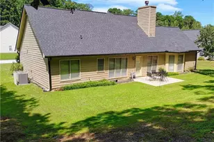 2920 Lenora Springs Dr, Snellville, GA 30039 - Photo 3