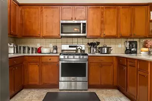 7344 Toccoa Cir, Union City, GA 30291 - Photo 9