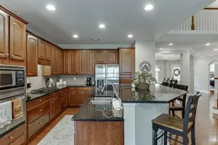 7898 Brass Lantern Dr, Flowery Branch, GA 30542 - Photo 11