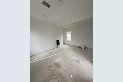 747 Glass Street NW, Atlanta, GA 30318 - Photo 9