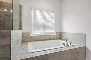 1870 Lucy Compton Ln NW, Atlanta, GA 30318 - Photo 27