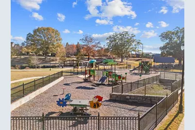 1870 Lucy Compton Lane NW, Atlanta, GA 30318 - Photo 47