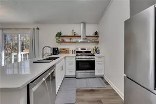 3256 Stonewall Dr NW, Kennesaw, GA 30152 - Photo 13