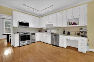 7155 Roswell Rd, Atlanta, GA 30328 - Photo 13